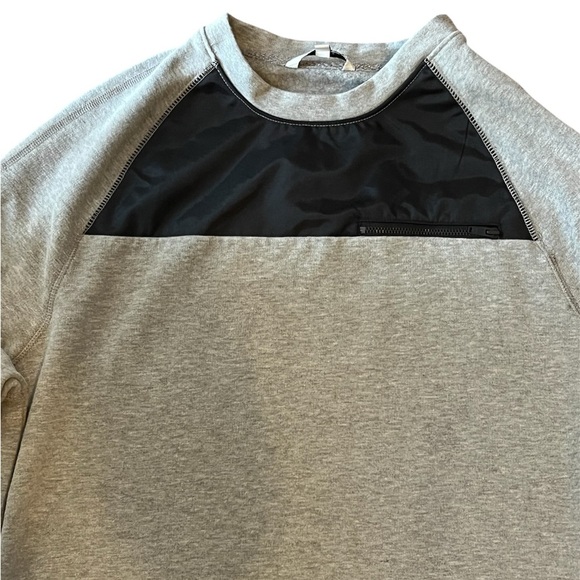 Calvin Klein Gray Women’s Performance Workout Fitness Sweatshirt Large Mesh - Picture 3 of 7